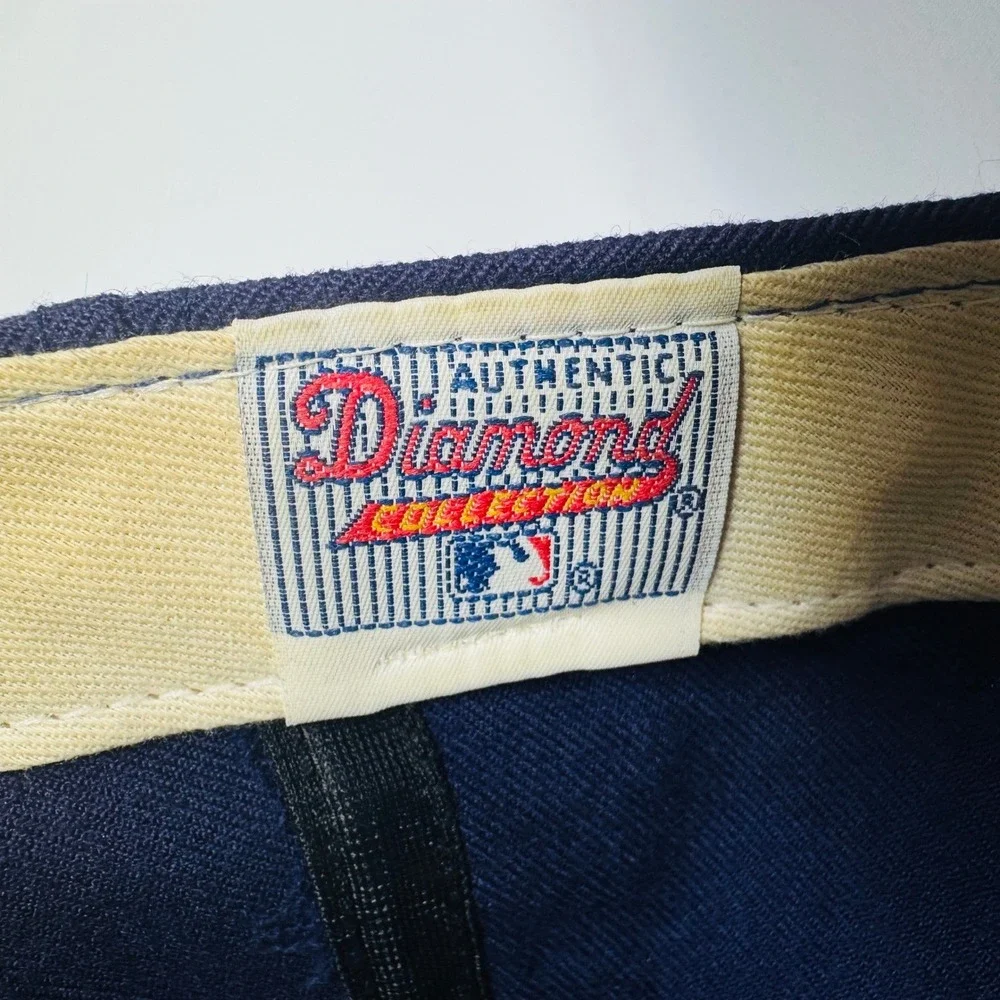 VTG Milwaukee Brewers Hat 7 3/8 NewEra 5950 Baseball Blue‎ MLB Diamond US Made